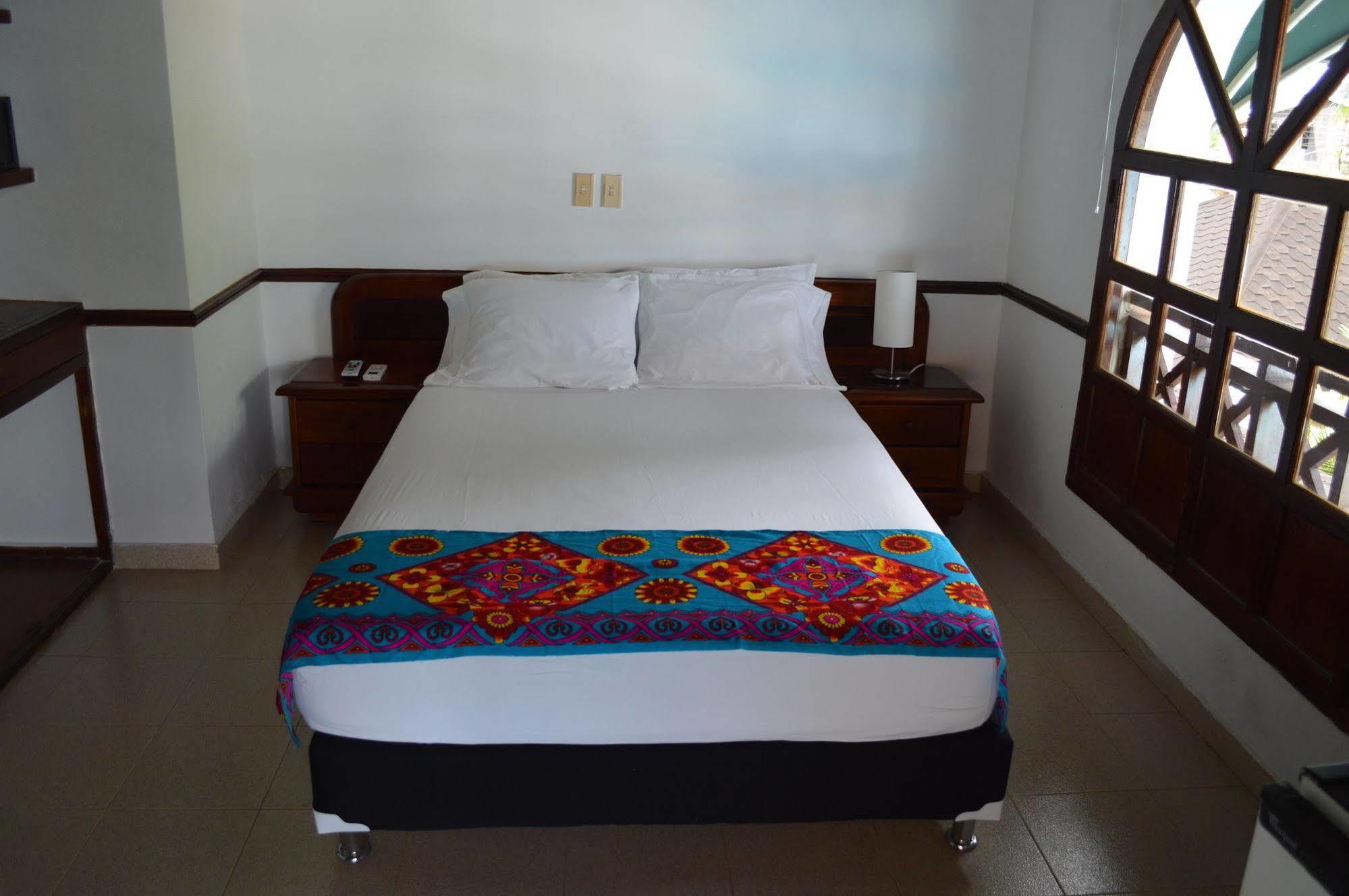 Hotel Costa Choco Bahia Solano Bagian luar foto